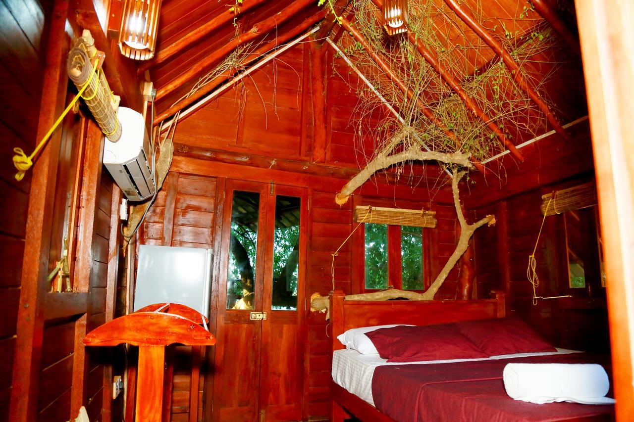 Lake Villa Resort Tissamaharama Extérieur photo